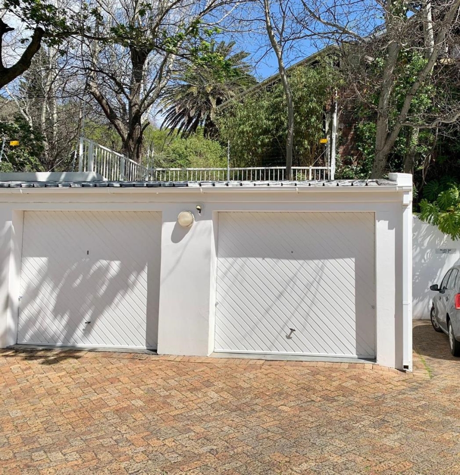 To Let 2 Bedroom Property for Rent in Higgovale Western Cape